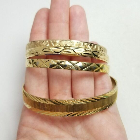 Vintage Bundle 4 Gold Tone Bangle Bracelet, Stacking Textured Retro Estate - Picture 7 of 7